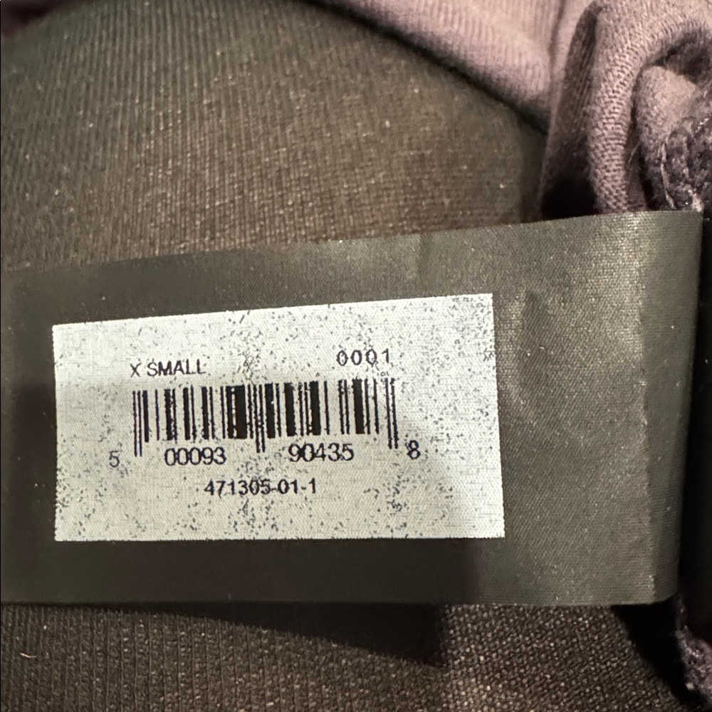 Men's Gap Yeezy Casual purple T-Shirt with black bird on back - Picture 5 of 5